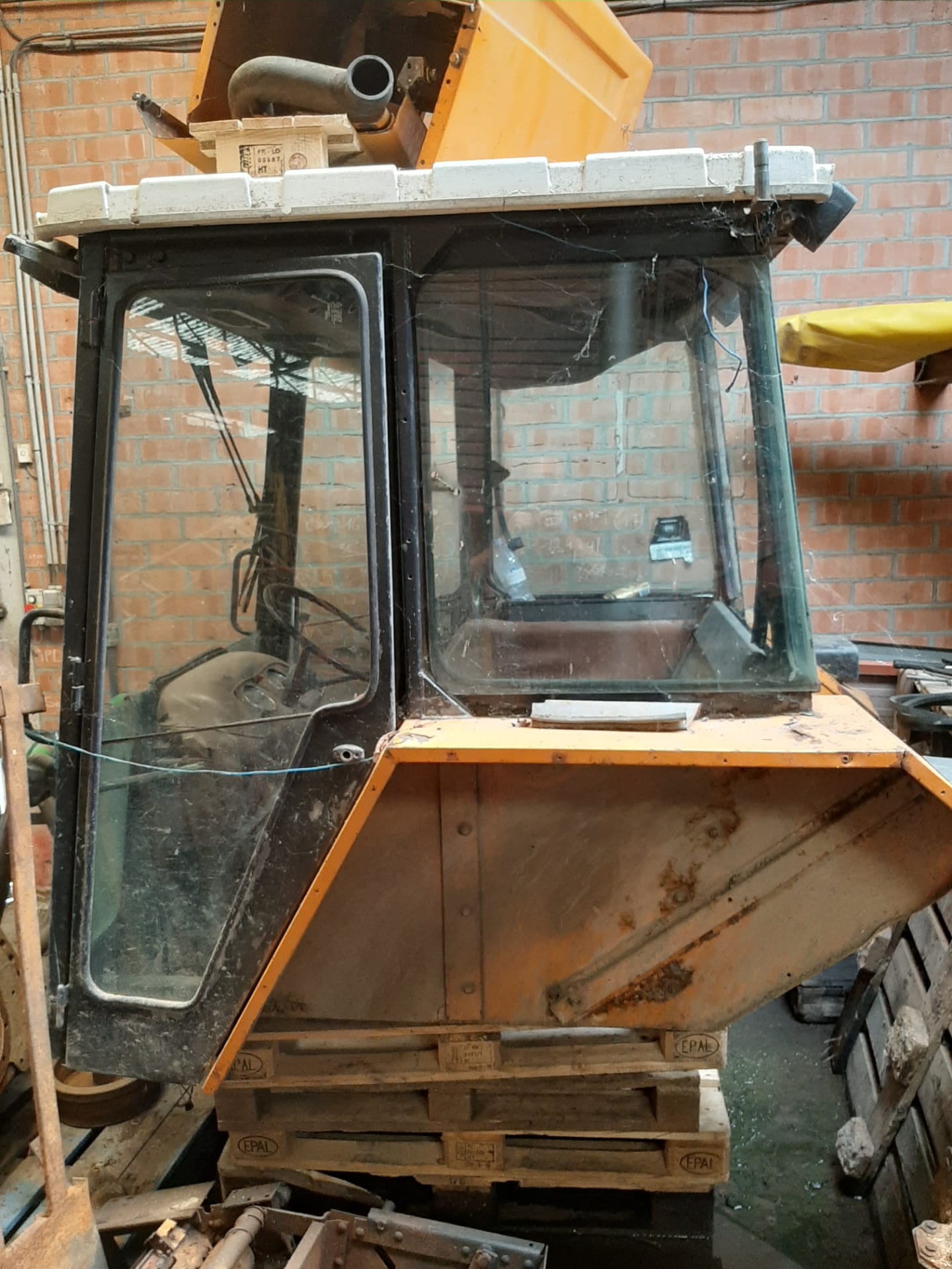 Pieces Detachees D Occasion Pour Tracteur Renault Abrassart Sprl